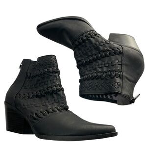 Seven Dials Quinn western-style black ankle booties braided back zipper 8.5M